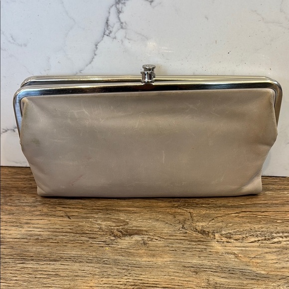 Hobo Lauren Clutch Wallet Leather Double Frame Light Gray Magnetic - Picture 2 of 11
